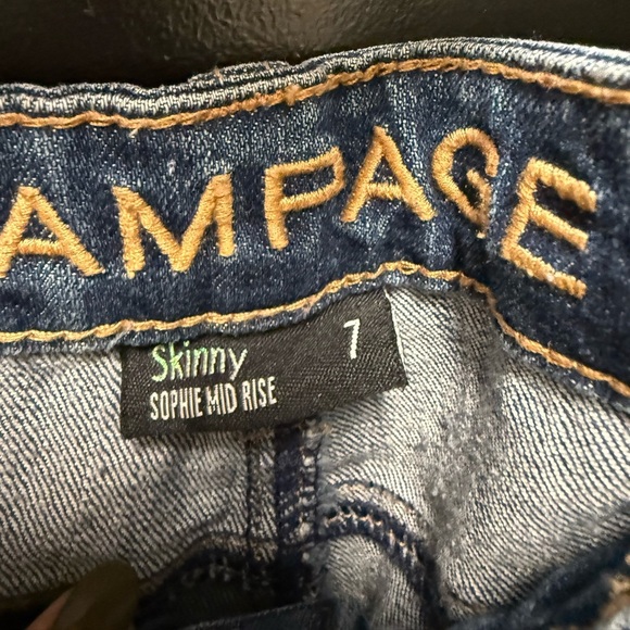 Rampage Sophie Mid Rise Skinny Jeans Distressed Sz 7 - Picture 2 of 3